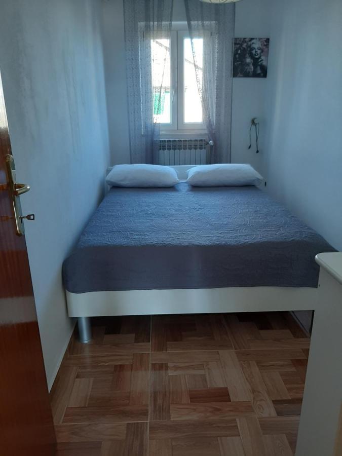 Apartment Viki Lozovac Eksteriør bilde