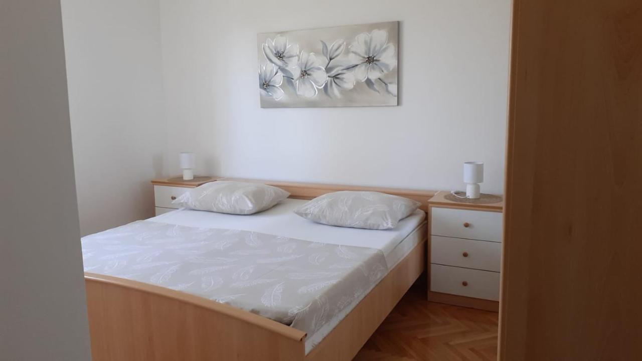 Apartment Viki Lozovac Eksteriør bilde