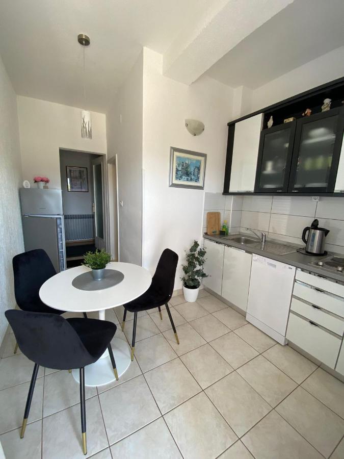 Apartment Viki Lozovac Eksteriør bilde