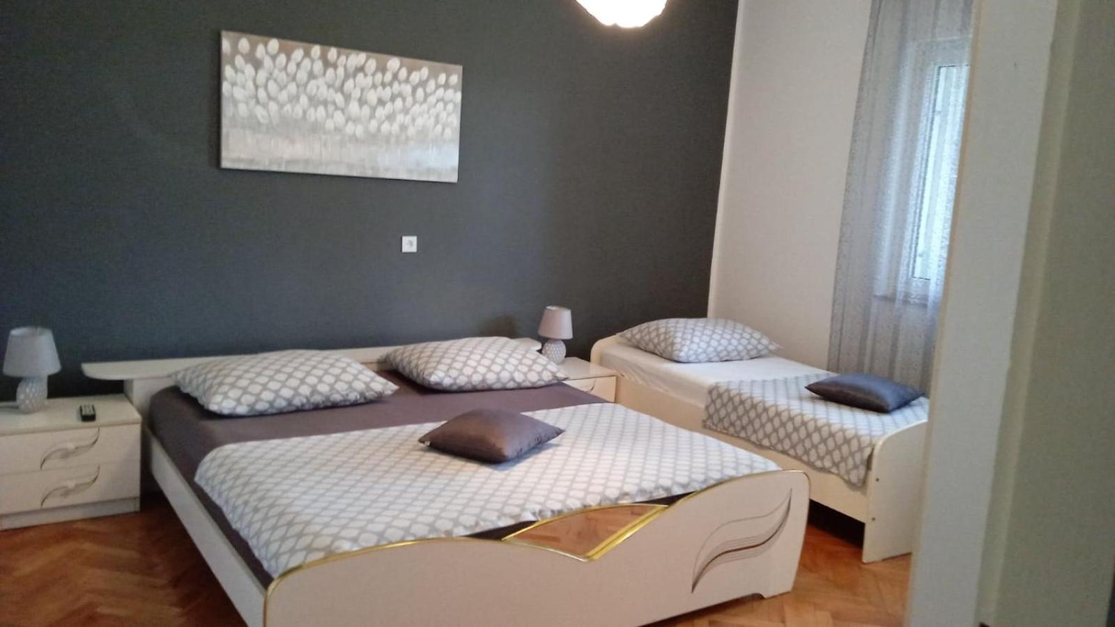 Apartment Viki Lozovac Eksteriør bilde